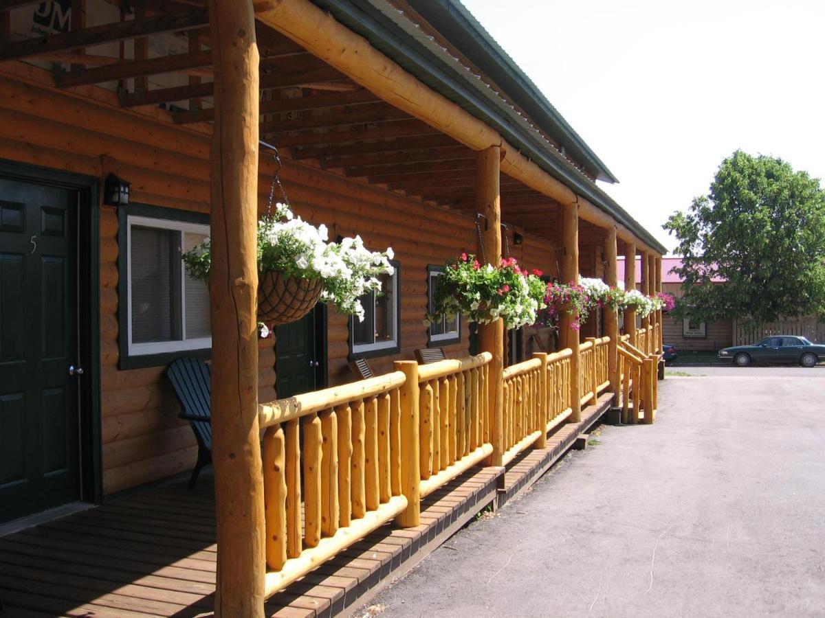 Adventure Inn อีลี ภายนอก รูปภาพ