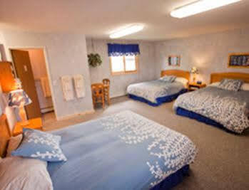 Adventure Inn อีลี ภายนอก รูปภาพ